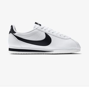 ISO: LOOKING FOR NIKE CORTEZ